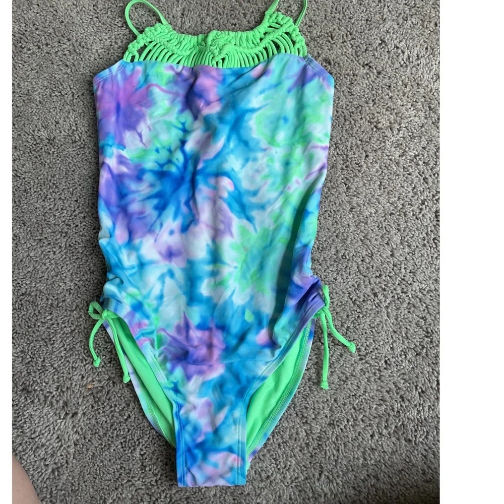 NWOT Justice Girls Tie Dye One Piece Swimsuit Blue Green Macrame UPF 50+ Size 10